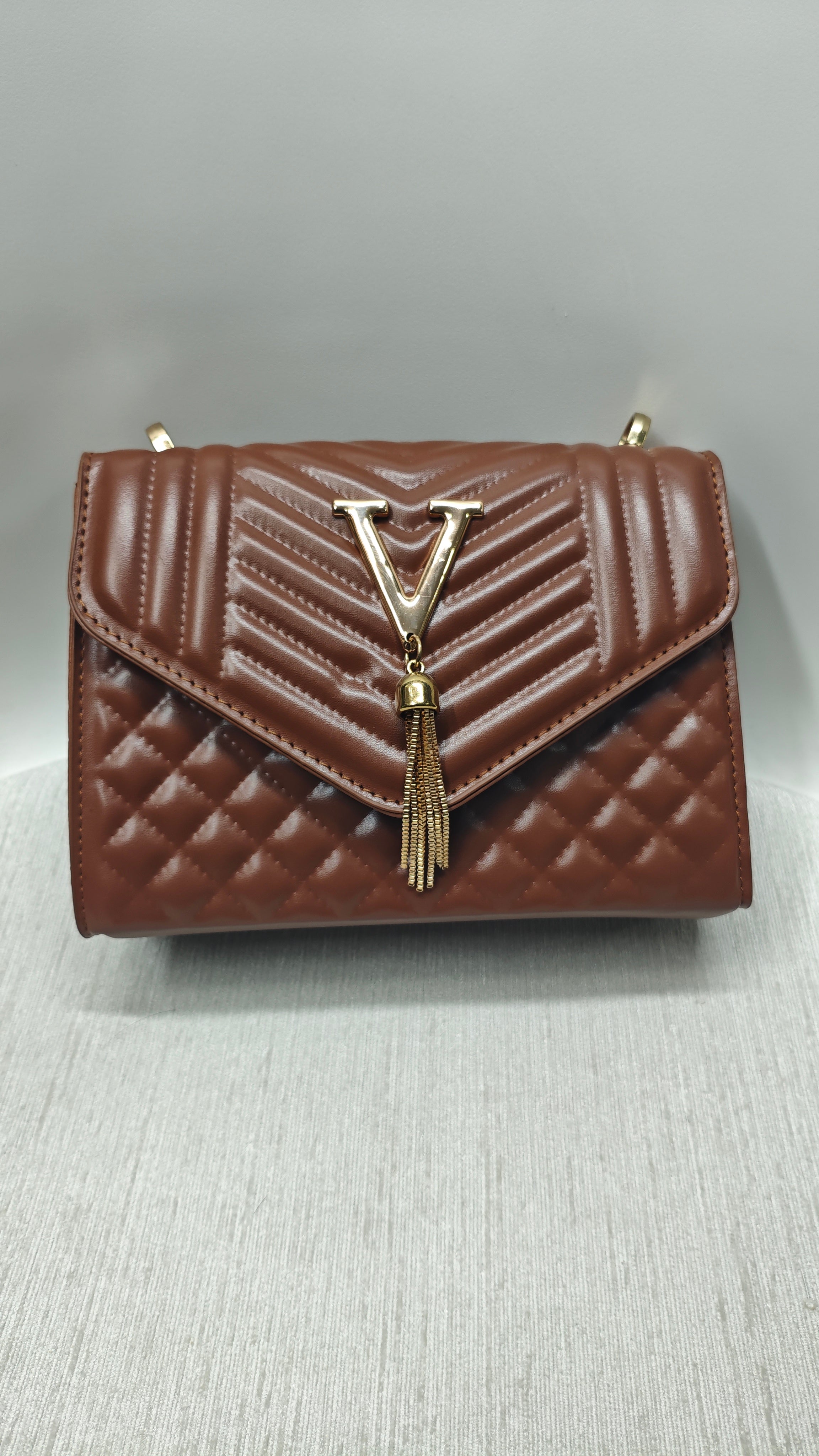 Luxury Tassel Women Shoulder Bag Elegant Chain Flap Design Premium PU Leather Crossbody Bag Ladies Fashion Handbag