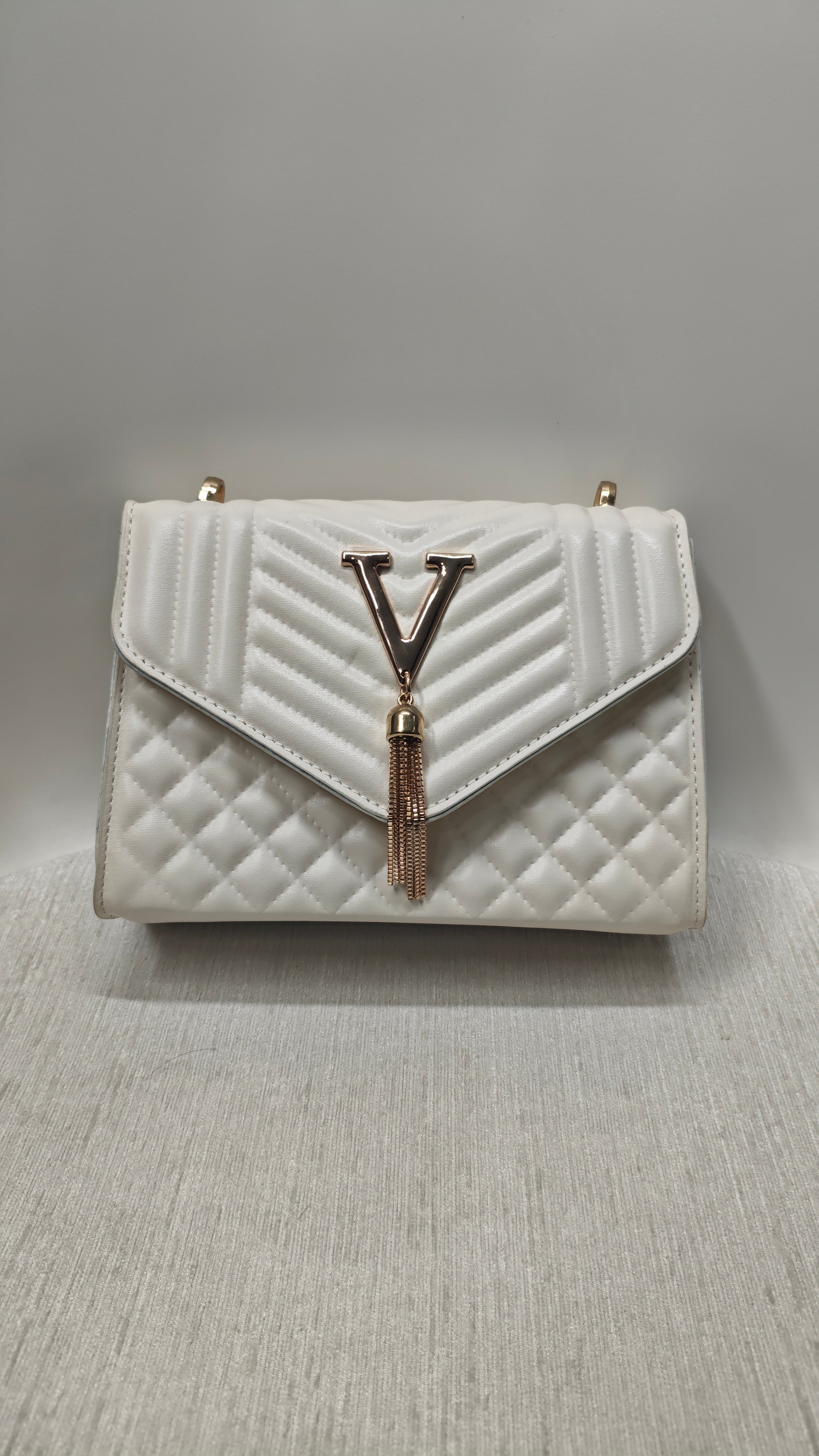 Luxury Tassel Women Shoulder Bag Elegant Chain Flap Design Premium PU Leather Crossbody Bag Ladies Fashion Handbag