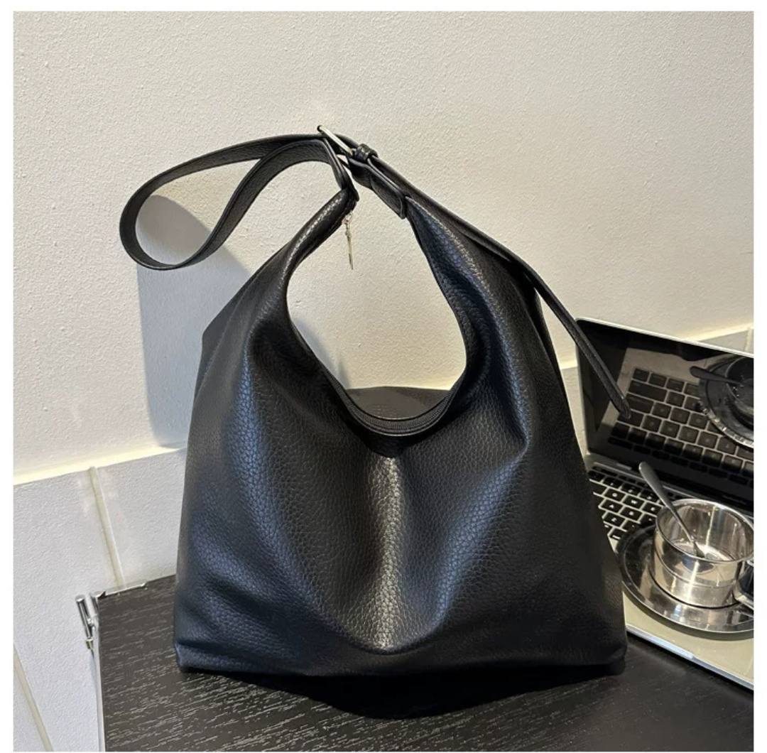 Retro Style Textured Tote Bag