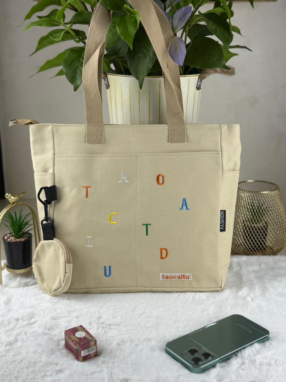 Fashionable Handheld Tote Bag