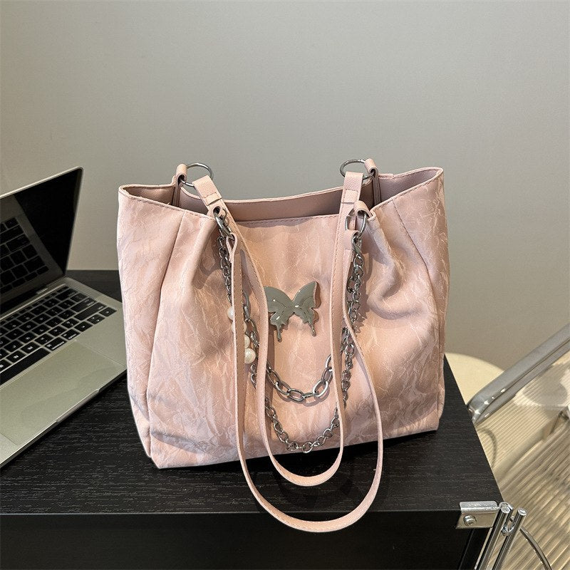 Simple and Fashionable Tote Bag