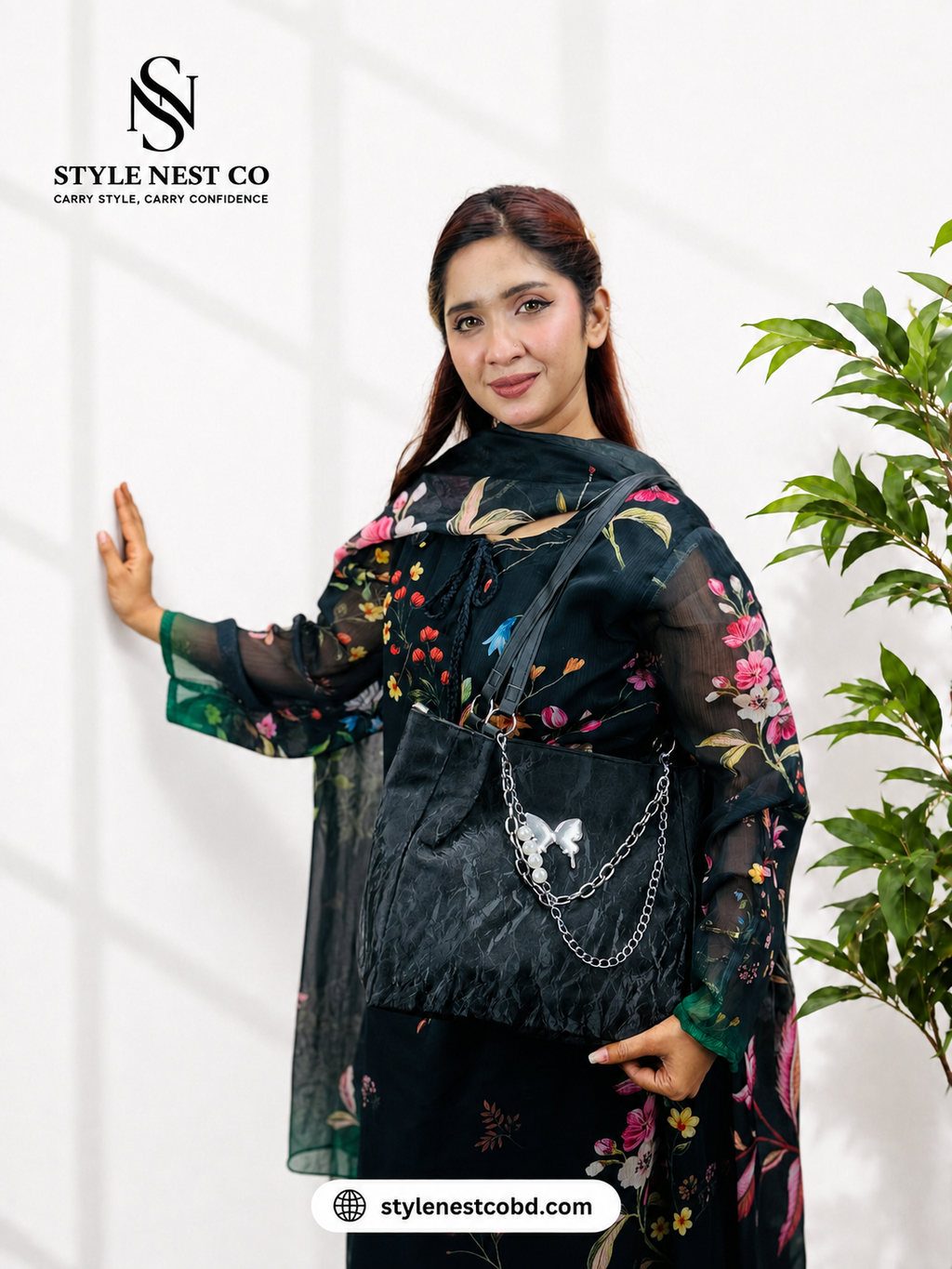 Simple & Fashionable Tote Bag