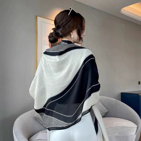 Noir Abstract Frame Cotton Shawl (V)