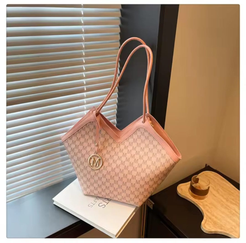 Classic Monogram Pattern Women’s Tote Shoulder Bag – Signature Print Handbag