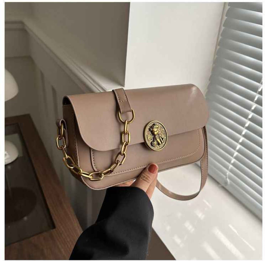 Vintage French Style Women’s Shoulder Bag – Minimalist European Crossbody Handbag