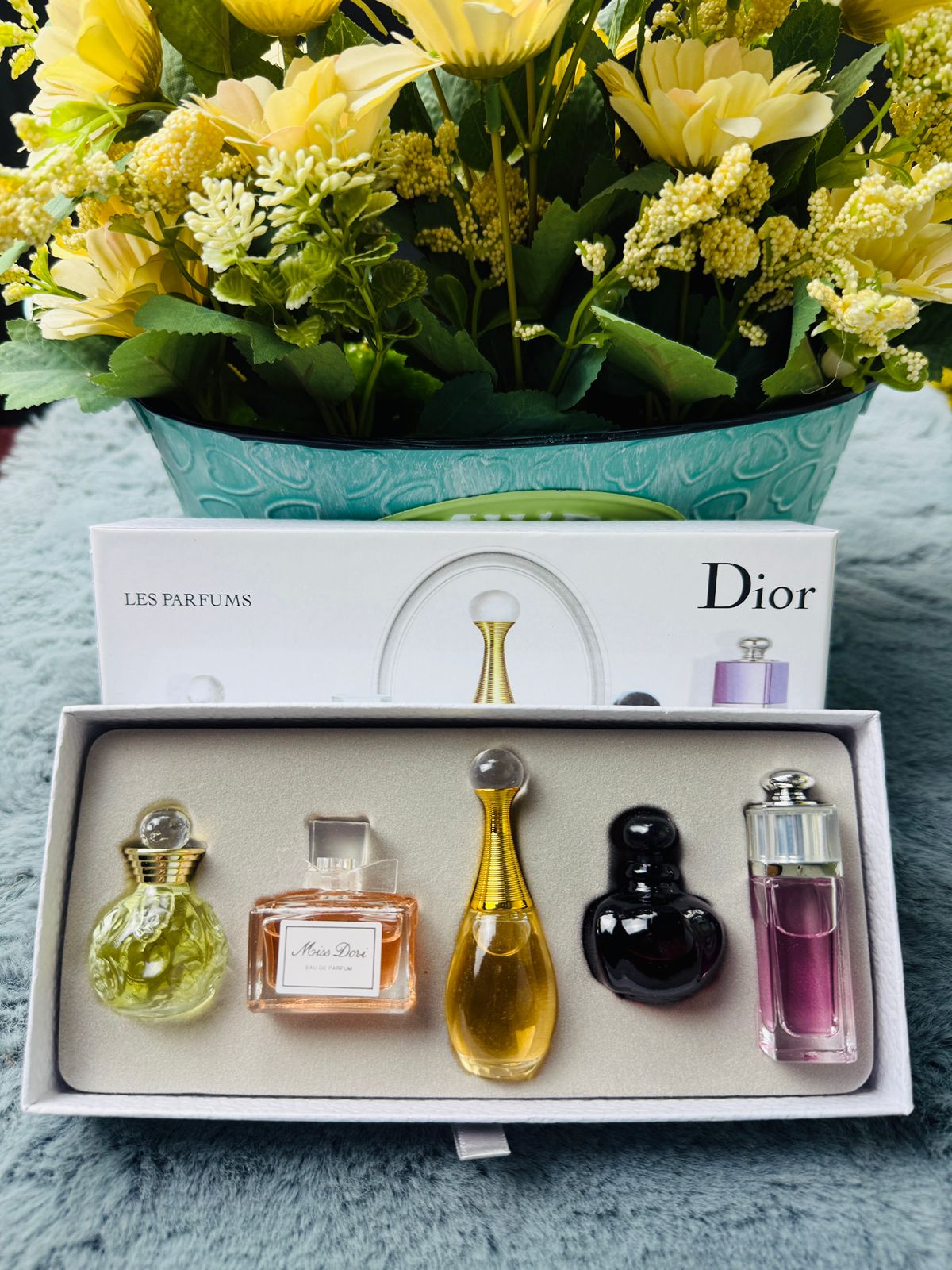 Dior 5 in 1 Perfume Gift Set – Luxury Mini Fragrance Collection